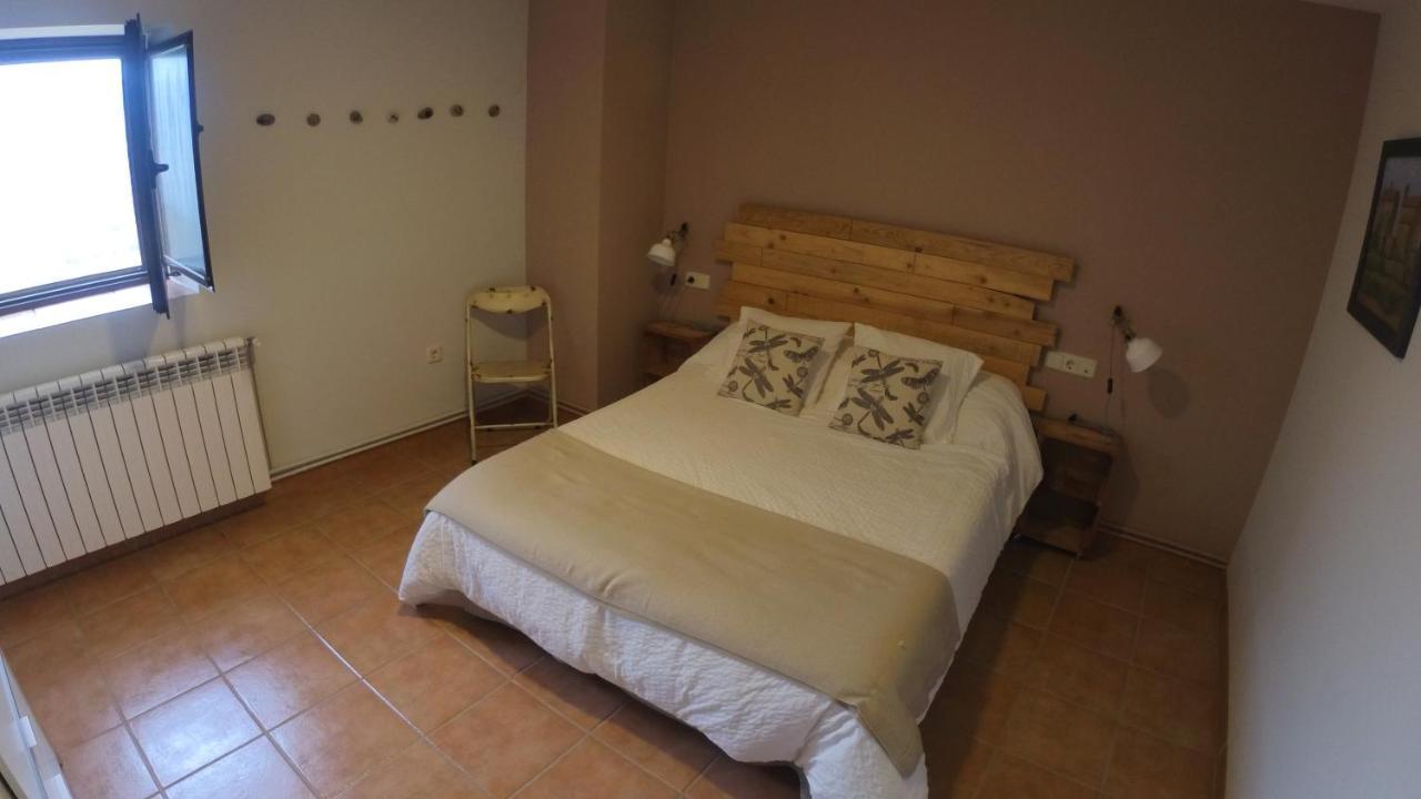 Castell De Ceuro. Hotel Rural Ogern Exterior photo
