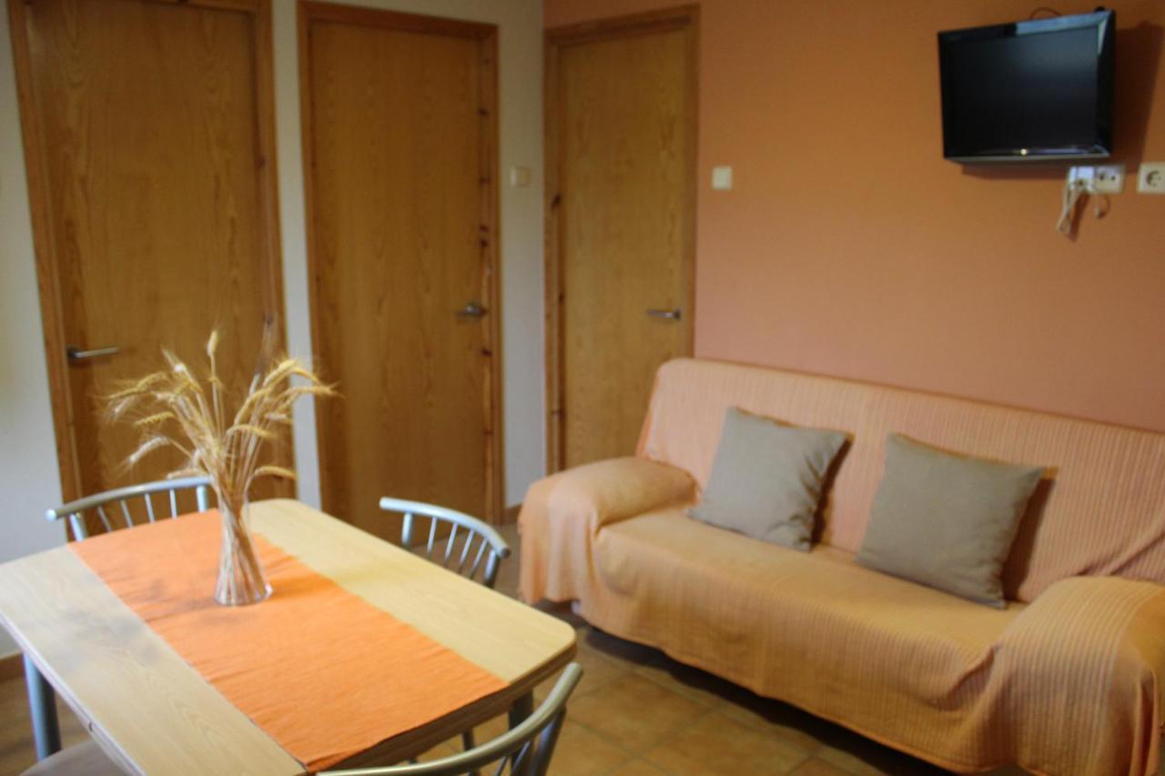 Castell De Ceuro. Hotel Rural Ogern Exterior photo